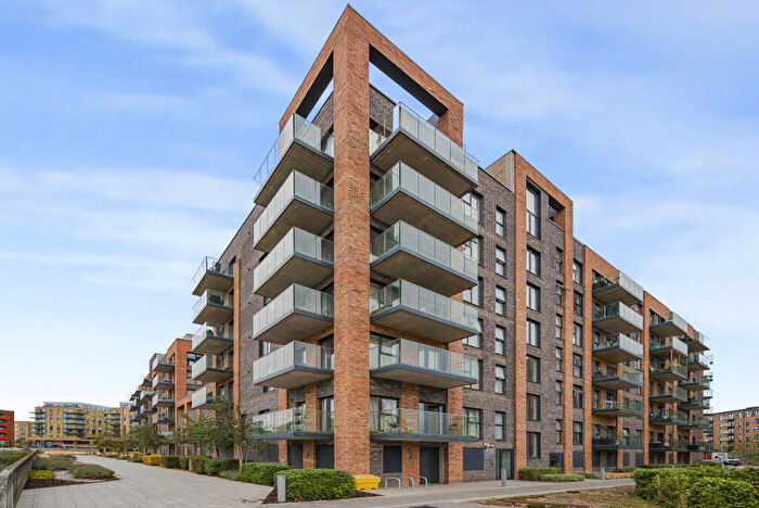 2 Bedroom Flat For Sale In William Mundy Way, Dartford, DA1