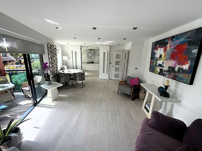 1 Bedroom Flat To Rent In Warren Edge Road, Bournemouth, BH6