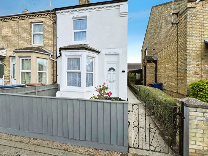 3 Bedroom End Of Terrace House To Rent In Darthill Road, March, PE15
