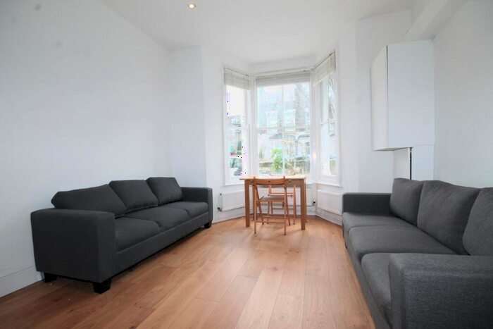 2 Bedroom Flat To Rent In Mayton Street, Islington, N7