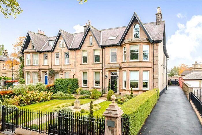 3 Bedroom Flat For Sale In Apartment, York Place, Harrogate, North Yorkshire, HG1