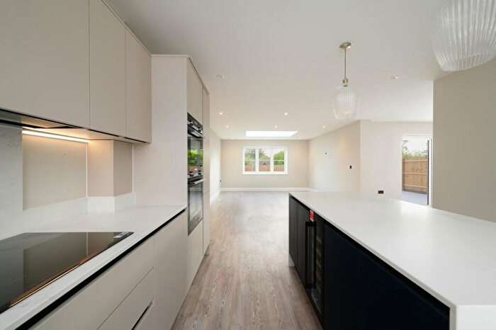 4 Bedroom Detached House For Sale In North Drive, Hutton, Brentwood, CM13