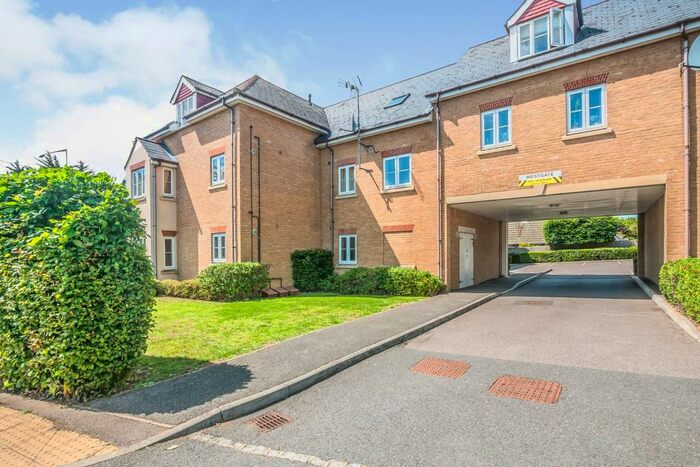 2 Bedroom Apartment To Rent In Highway Avenue, Maidenhead, SL6