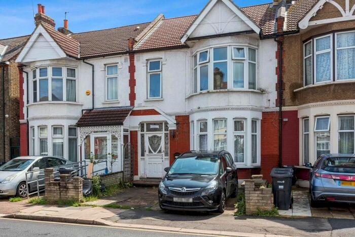 1 Bedroom Flat To Rent In Coventry Road, Ilford, IG1