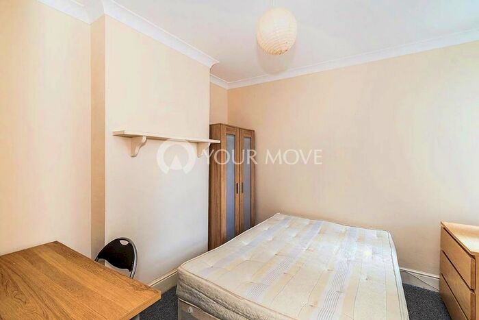 5 Bedroom Terraced House To Rent In Harrow Road, Southsea PO5