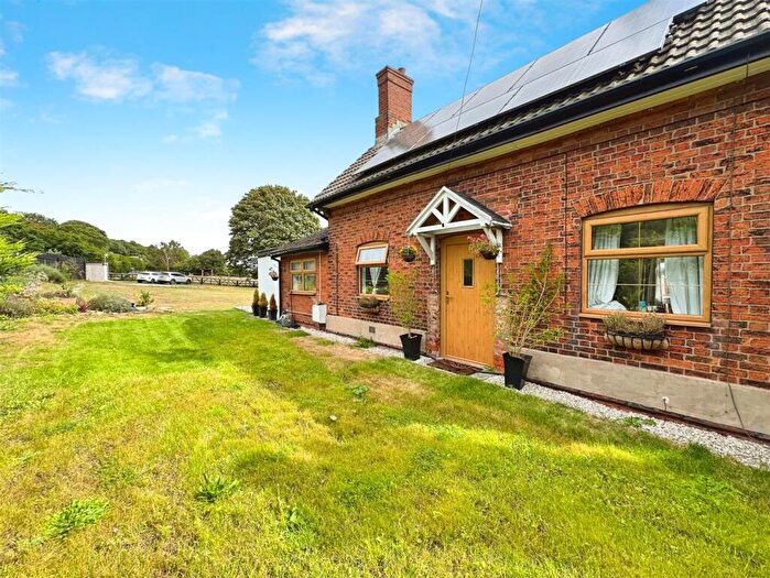 2 Bedroom Detached House For Sale In Blythe Road, Ollerton, Newark, NG22