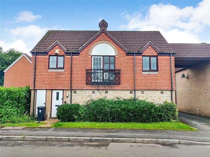 2 Bedroom Detached House For Sale In Long Croft, Yate, Bristol, Gloucestershire, BS37