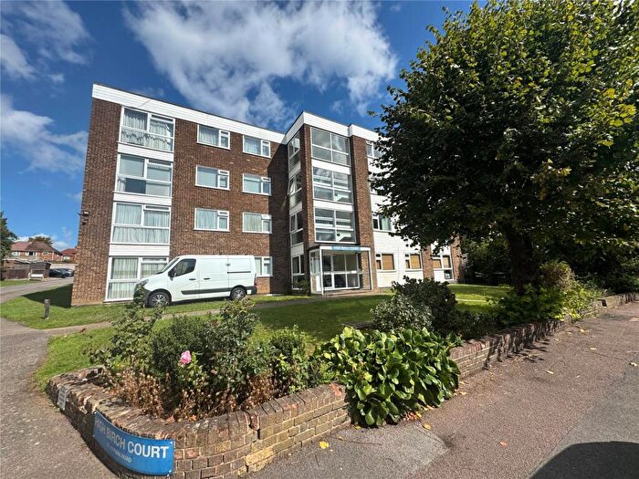2 Bedroom Apartment To Rent In Park Road, New Barnet, Barnet, EN4
