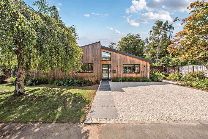 3 Bedroom Detached Bungalow For Sale In Birch Close, Arundel, BN18