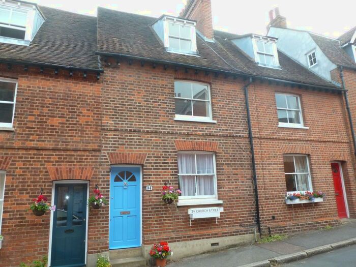 3 Bedroom Character Property To Rent In Church Street, Hatfield, AL9