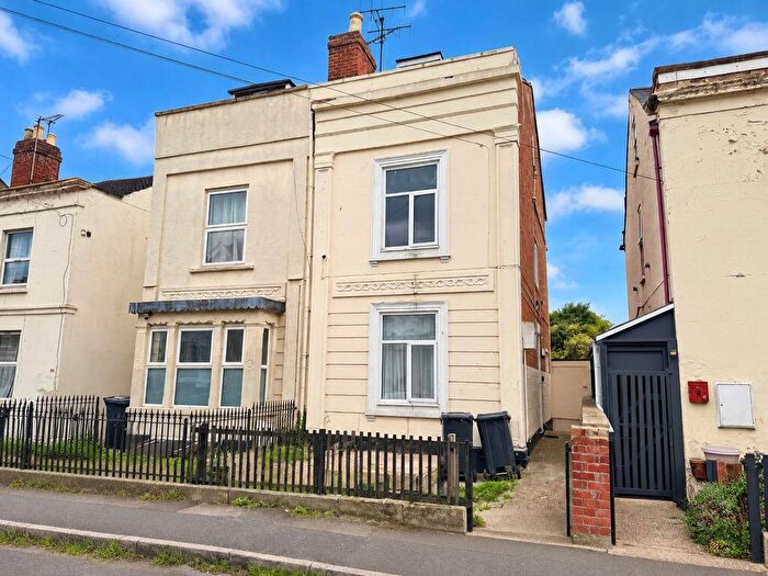 4 Bedroom Semi Detached House For Sale In Regent Street, Gloucester, GL1