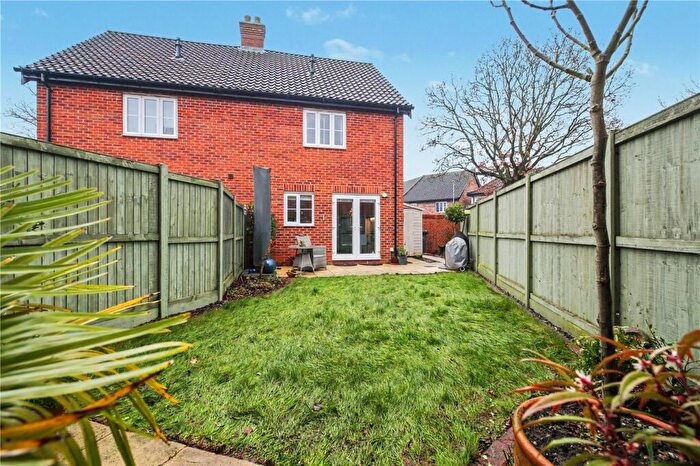 2 Bedroom Semi Detached House For Sale In Potters Way, Poringland, Norwich, Norfolk, NR14