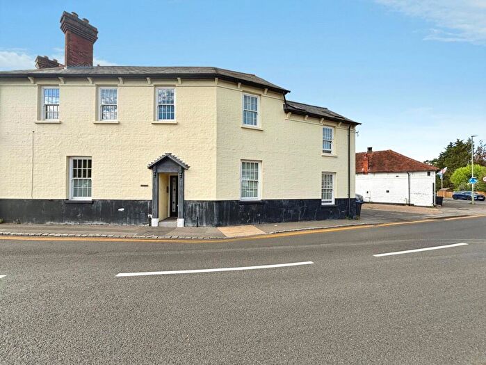 2 Bedroom Flat To Rent In The Square, Bagshot, Surrey, GU19