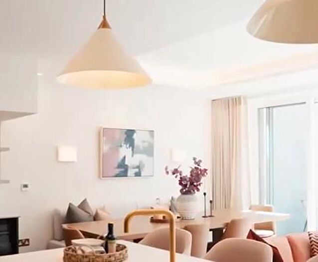 5 Bedroom Property To Rent In Fairway Drive, London, SW17