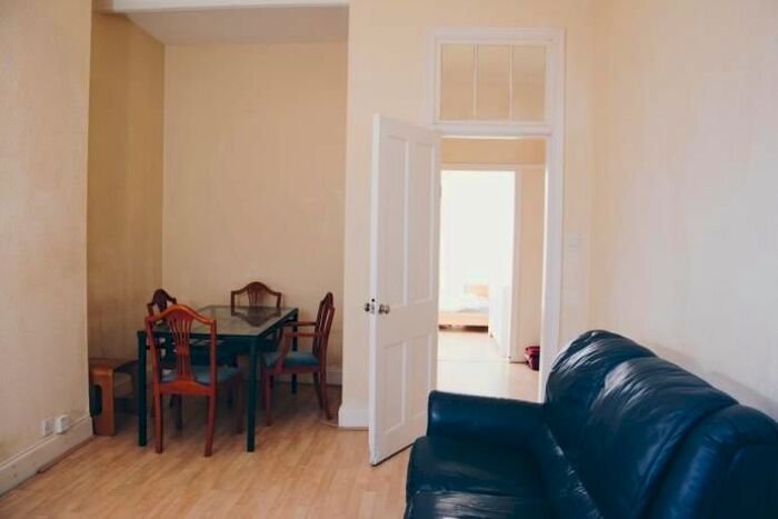 2 Bedroom Flat To Rent In Dumbarton Road, Glasgow G14