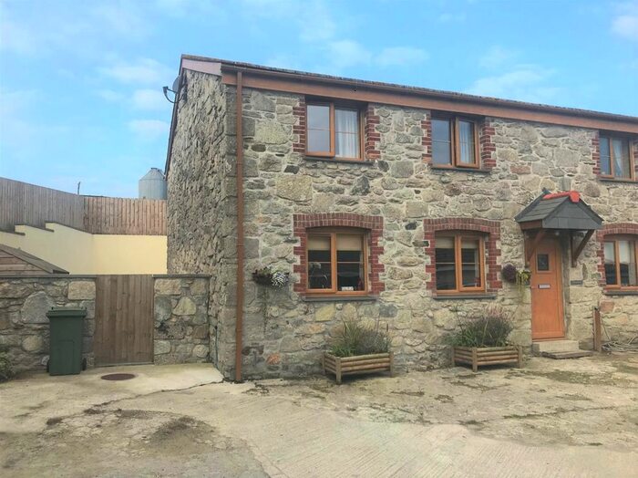 3 Bedroom Semi-Detached House To Rent In Black Cross, Newquay TR8