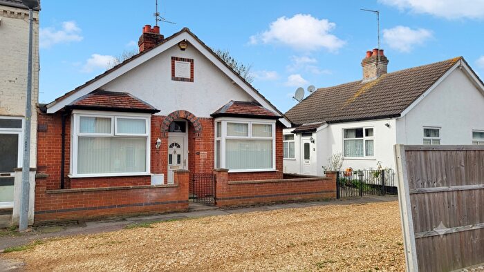2 Bedroom Semi-Detached Bungalow For Sale In Jubilee Street, Peterborough, PE2