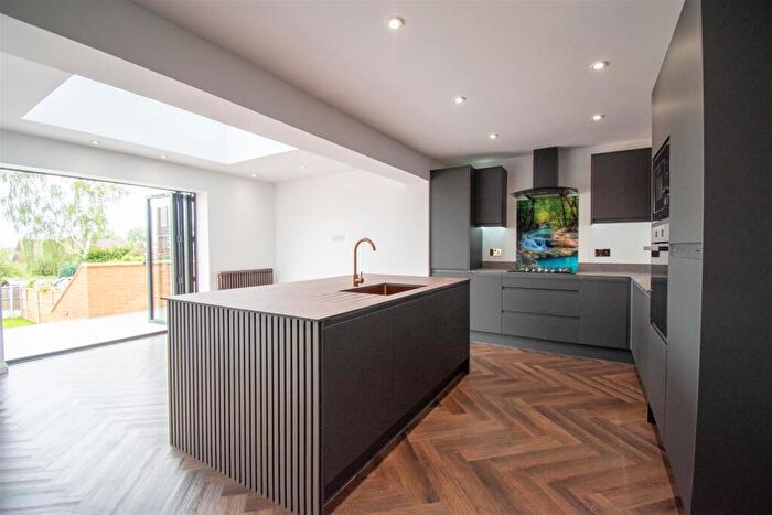 3 Bedroom Semi-Detached House For Sale In Charles Street, Alfreton, DE55