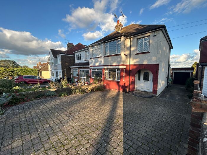 3 Bedroom Semi-Detached House To Rent In Thong Lane, DA12