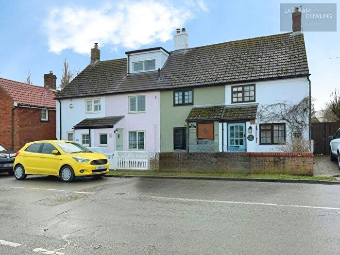 3 Bedroom Property For Sale In Waresley Road, Gamlingay, SG19