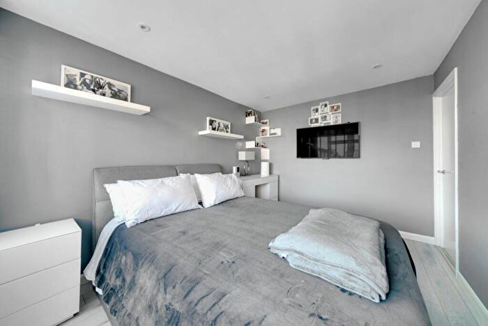 1 Bedroom Flat For Sale In Northumberland Park, London, N17