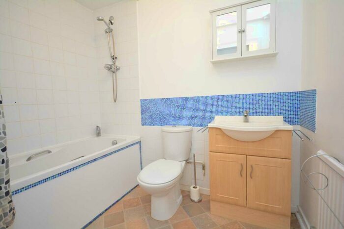 2 Bedroom Apartment To Rent In Gordon Road, Chesham, HP5