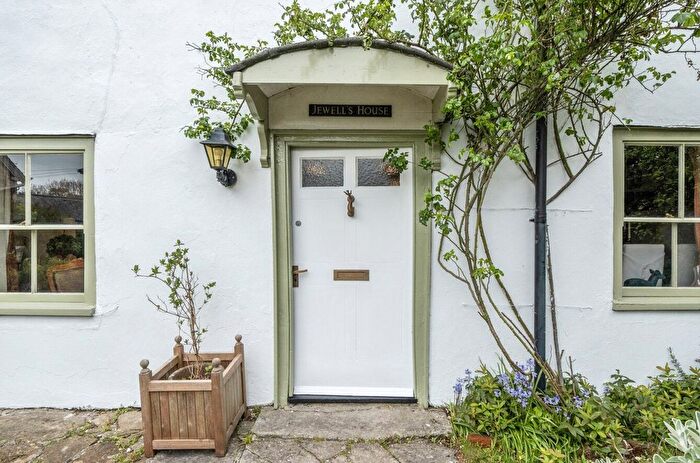 5 Bedroom Semi-Detached House For Sale In North Street, Wincanton, Somerset, BA9