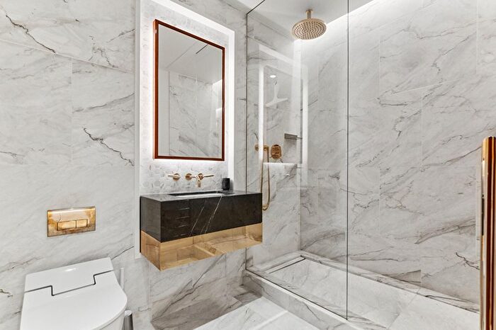 1 Bedroom Flat To Rent In Lancer Square, Kensington, W8