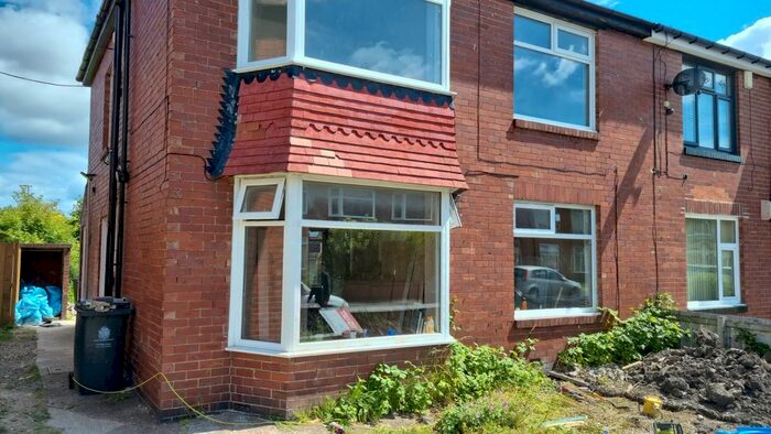 2 Bedroom Flat To Rent In Dene Crescent, Wallsend, NE28