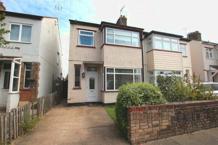 3 Bedroom Semi-Detached House To Rent In Cromwell Road, Southend-on-Sea, Essex, SS2