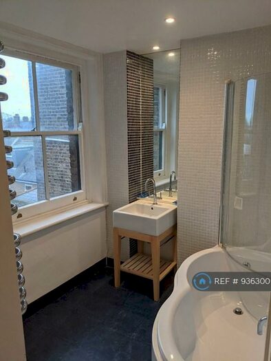 2 Bedroom Flat To Rent In Adrian Square, Westgate-On-Sea, CT8