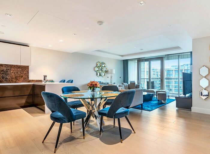 2 Bedroom Flat To Rent In Warwick Lane, London, W14