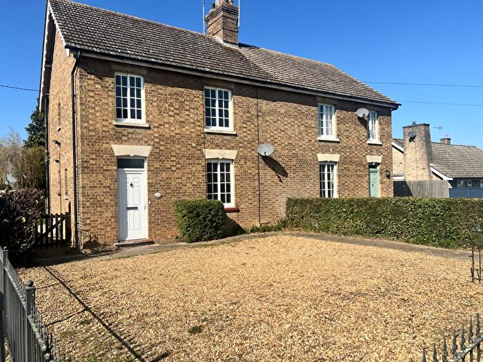 3 Bedroom House To Rent In Wood Lane, Ramsey, Huntingdon, PE26