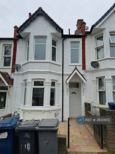 4 Bedroom Terraced House To Rent In Montagu Road, London, NW4
