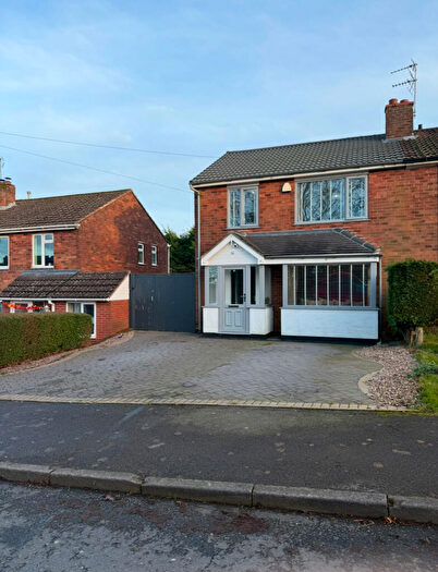 3 Bedroom Semi-Detached House For Sale In Waverley Crescent, B62