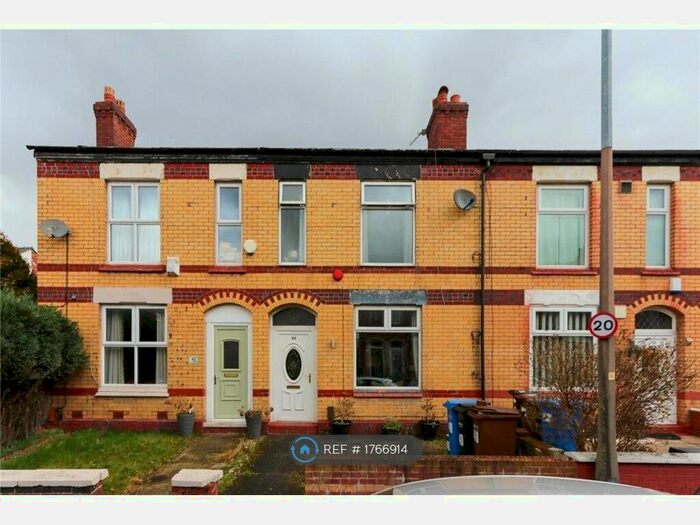 3 Bedroom Terraced House To Rent In Fox Street, Stockport, SK3