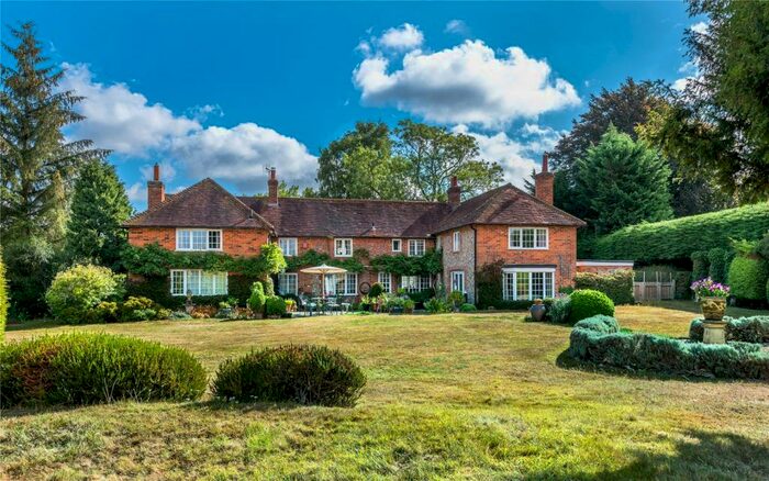 5 Bedroom Detached House For Sale In Russells Water, Henley-on-Thames, Oxfordshire, RG9
