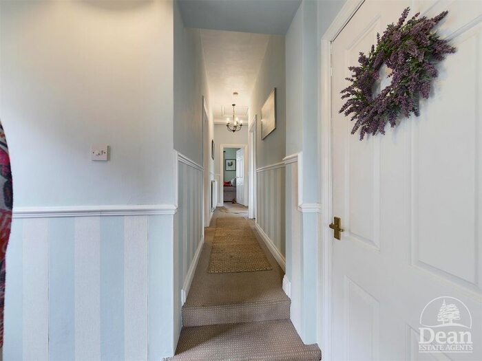 2 Bedroom Flat To Rent In Boxbush Road, Coleford, GL16