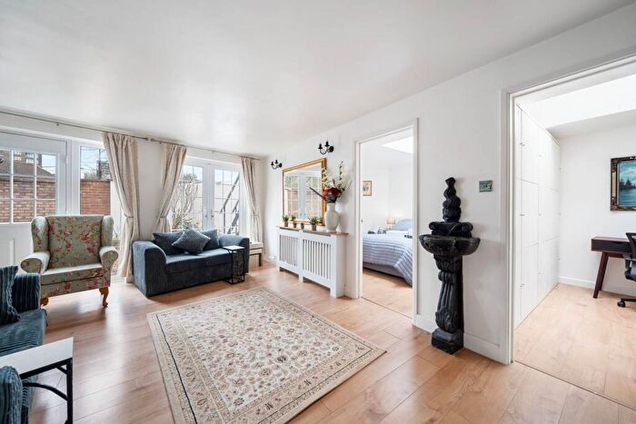 4 Bedroom House To Rent In Agincourt Road, Hampstead, London, NW3