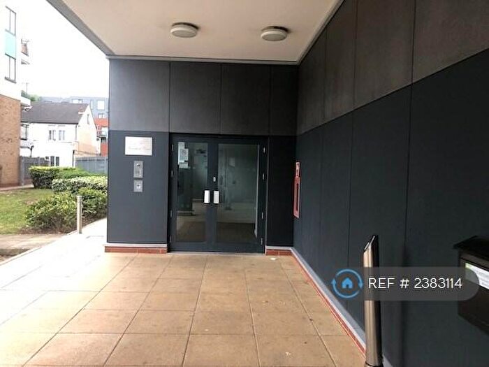 1 Bedroom Flat To Rent In Warneford Court, London, NW9