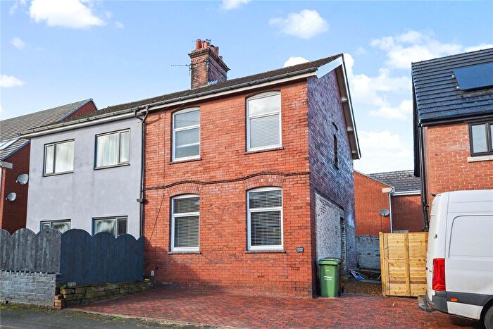 3 Bedroom Semi Detached House To Rent In Chatsby House, Denholme Drive, Ossett, West Yorkshire, WF5
