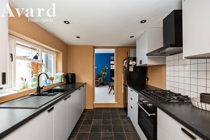 1 Bedroom Flat For Sale In Dyke Road Drive, Brighton, BN1