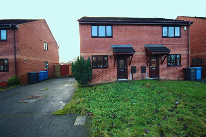 3 Bedroom Semi Detached House To Rent In Pencroft Grove, Littleover, Derby, Derbyshire, DE23