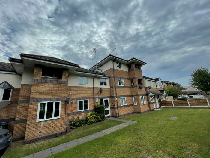 2 Bedroom Flat To Rent In Waterways Drive, Oldbury, West Midlands, B69