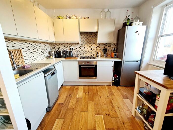 1 Bedroom Flat To Rent In Agar Grove, Camden, NW1