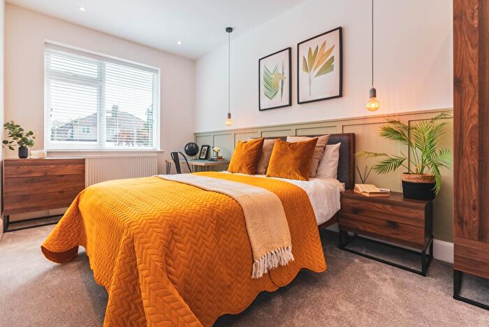 4 Bedroom Flat To Rent In Southmead Road, Bristol, BS34