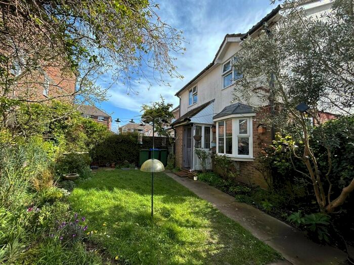 2 Bedroom Semi-Detached House To Rent In Court Road, Lewes, BN7
