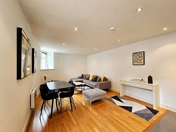 2 Bedroom Apartment To Rent In Bedford Chambers, Bedford Street, Leeds, LS1