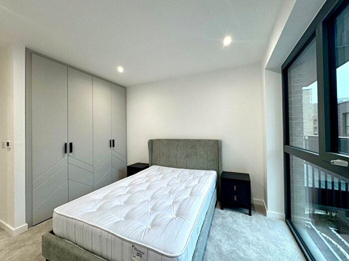 1 Bedroom Flat To Rent In Damsel Grove, London, N4