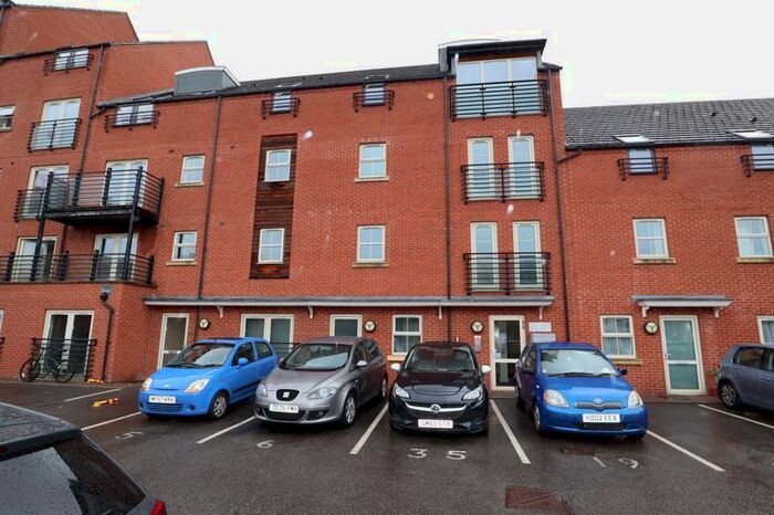2 Bedroom Flat To Rent In Wesleyan Court, Lincoln, LN2